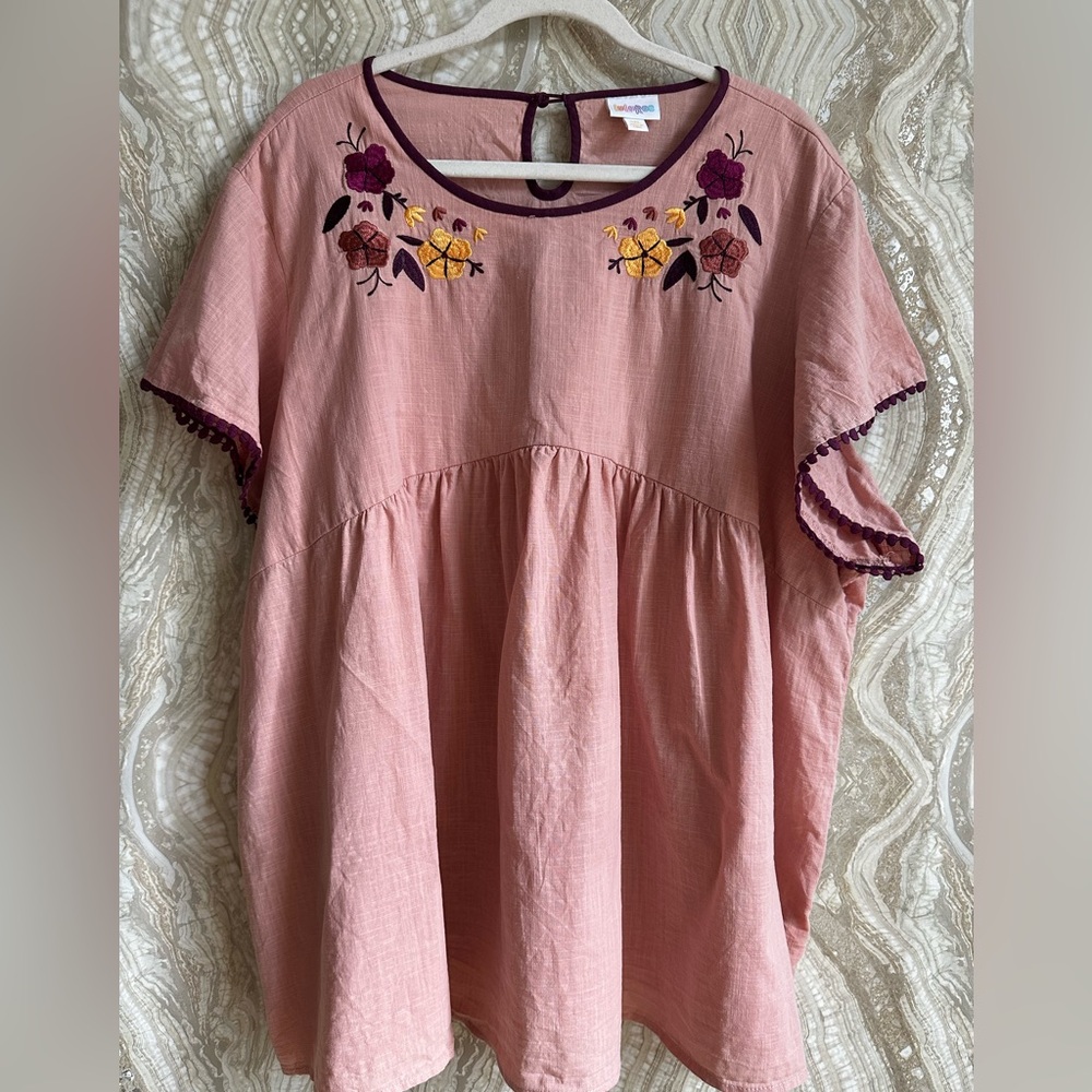 LulaRoe womens 3XL cotton Woven Embroidered SHIRT pink floral short Sleeves